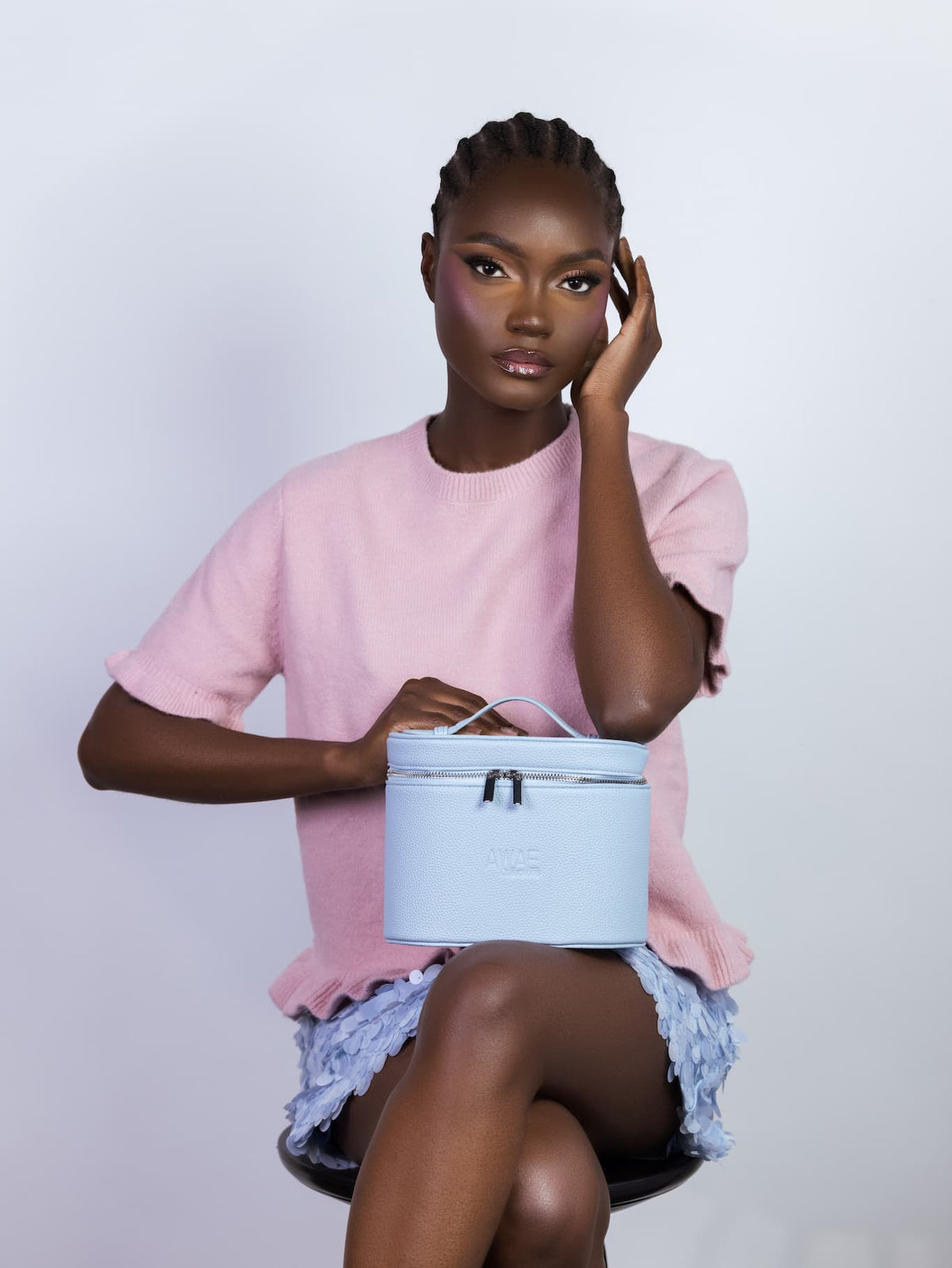 VANITY AWAE COLLECTIONS - BLUE ESSENTIAL CASE